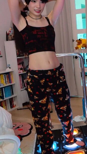 Emiru  page leaked private photo uncensored HD quality