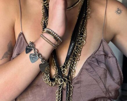 Emma brooks page leaked private photo uncensored HD quality