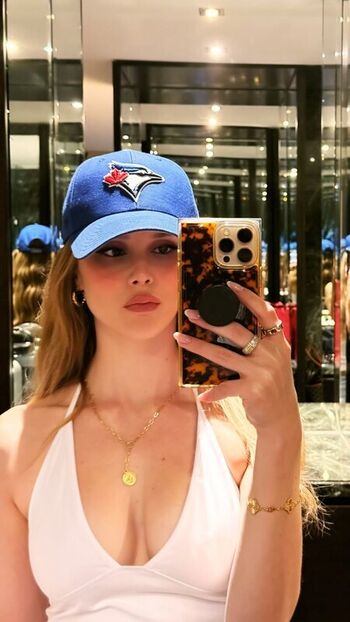 Erin moriarty leaked private photo uncensored HD quality