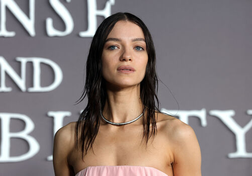 Esme creed miles leaked private photo uncensored HD quality
