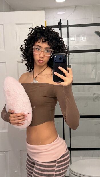 Ewmxt page leaked private photo uncensored HD quality