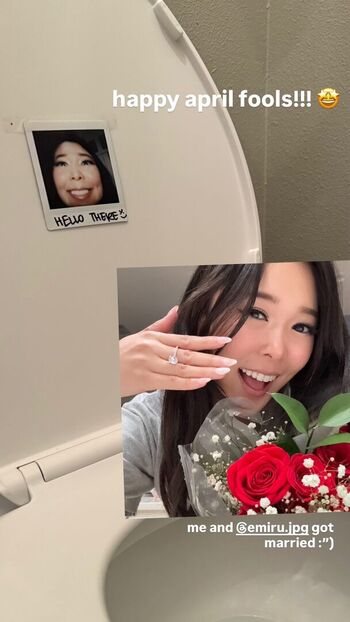Extraemily page leaked private photo uncensored HD quality