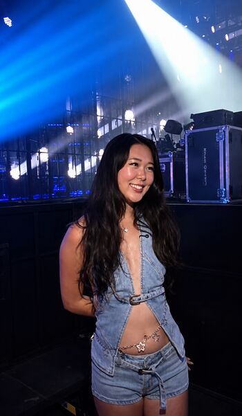 Extraemily leaked private photo uncensored HD quality