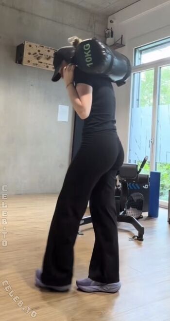 Francesca dougan leaked private photo uncensored HD quality