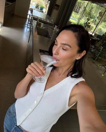 Gal gadot page leaked private photo uncensored HD quality