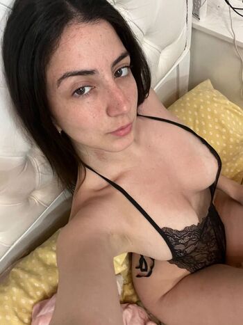 Gianna leaked private photo uncensored HD quality