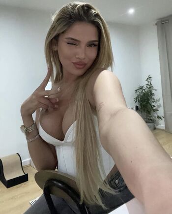 Gina boyle leaked private photo uncensored HD quality