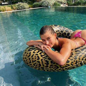 Hailey bieber page leaked private photo uncensored HD quality