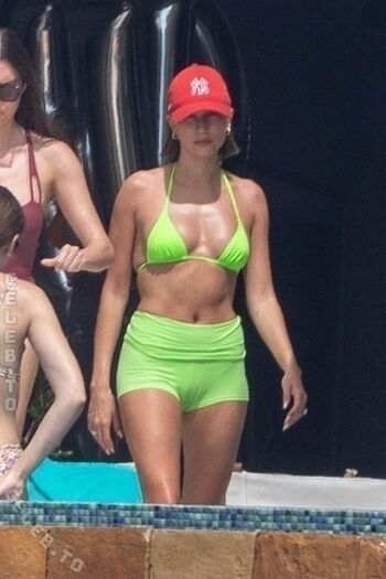 Hailey bieber leaked private photo uncensored HD quality