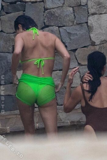 Hailey bieber leaked private photo uncensored HD quality