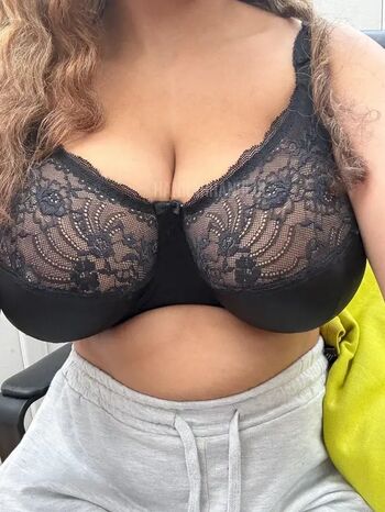 Hannahhandful leaked private photo uncensored HD quality