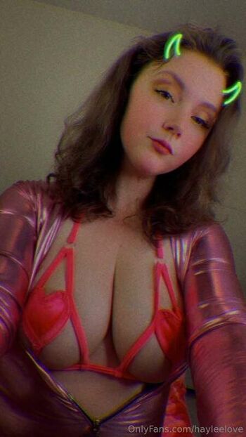 Hayleelove leaked private photo uncensored HD quality