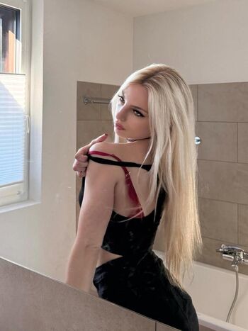 Helenakingsoul page leaked private photo uncensored HD quality