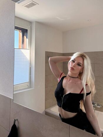 Helenakingsoul page leaked private photo uncensored HD quality