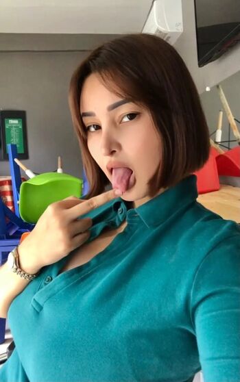 Heymitzina leaked private photo uncensored HD quality