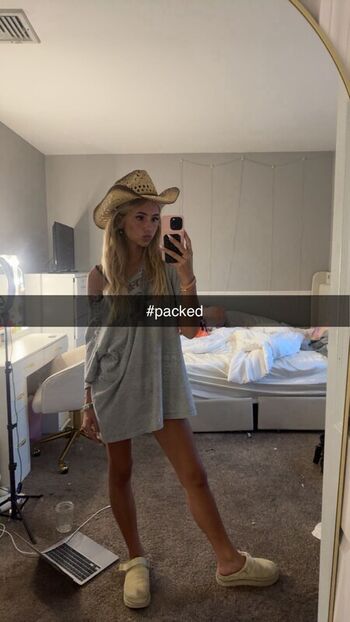 Hippicam  page leaked private photo uncensored HD quality