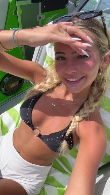 Hippicam  page leaked private photo uncensored HD quality