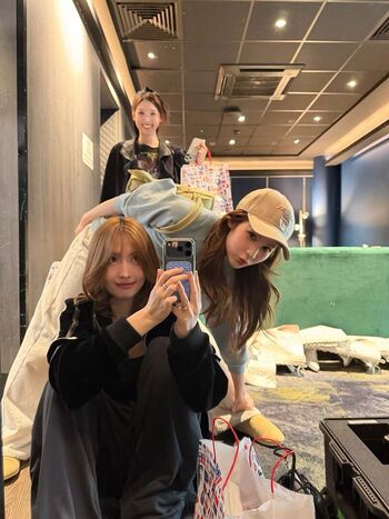 Hirai momo page leaked private photo uncensored HD quality