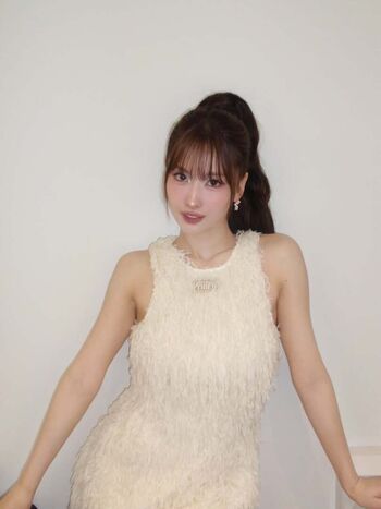 Hirai momo page leaked private photo uncensored HD quality