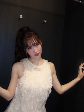 Hirai momo page leaked private photo uncensored HD quality