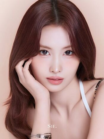 Hirai momo page leaked private photo uncensored HD quality