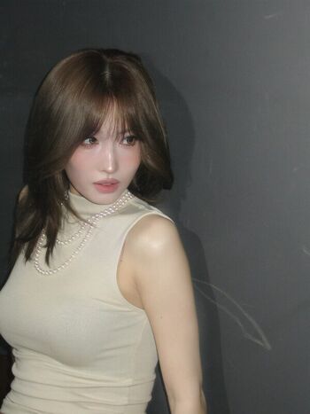 Hirai momo page leaked private photo uncensored HD quality