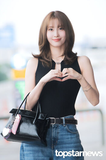 Hirai momo page leaked private photo uncensored HD quality