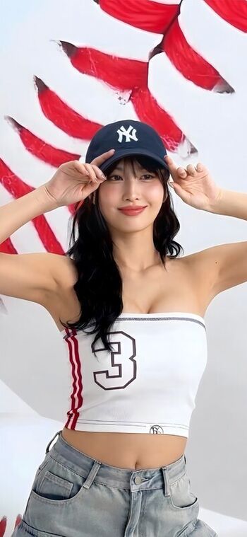 Hirai momo page leaked private photo uncensored HD quality
