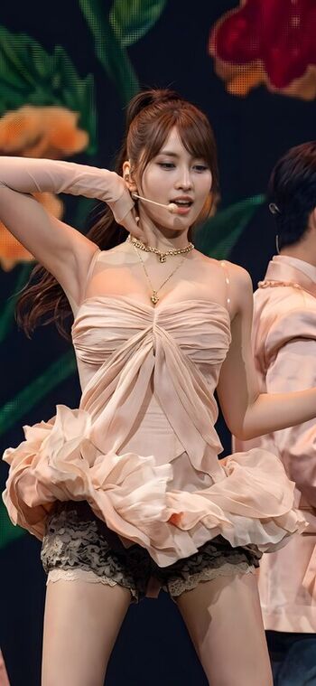 Hirai momo page leaked private photo uncensored HD quality
