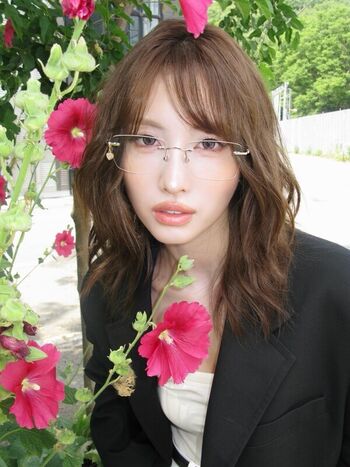 Hirai momo leaked private photo uncensored HD quality