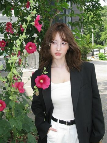Hirai momo leaked private photo uncensored HD quality