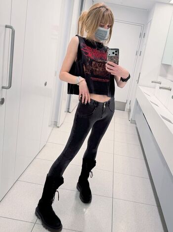 Hollie bennett page leaked private photo uncensored HD quality