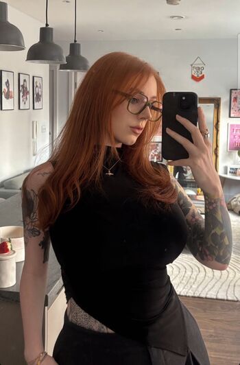 Hollie rutter leaked private photo uncensored HD quality