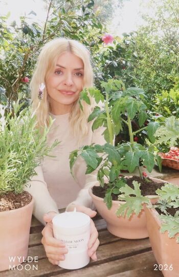 Holly willoughby page leaked private photo uncensored HD quality