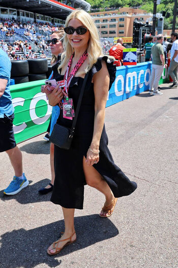 Holly willoughby leaked private photo uncensored HD quality