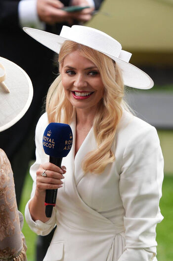 Holly willoughby leaked private photo uncensored HD quality