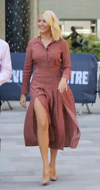 Holly willoughby page leaked private photo uncensored HD quality