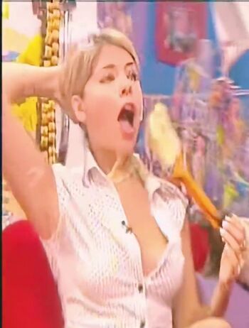 Holly willoughby page leaked private photo uncensored HD quality