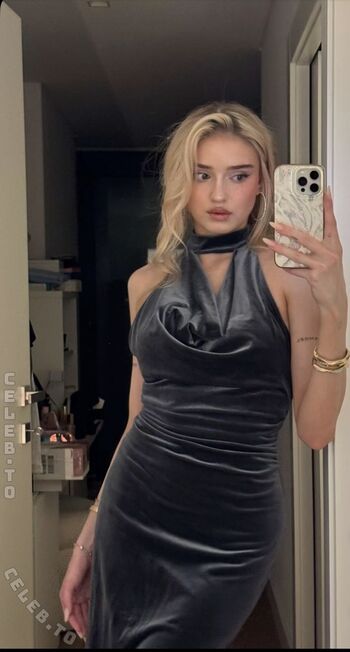 Honeypuu  page leaked private photo uncensored HD quality