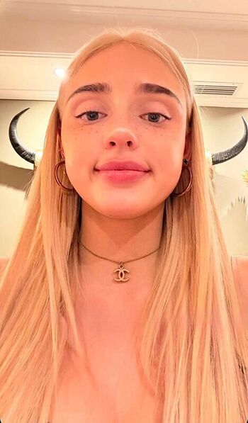 Honeypuu  page leaked private photo uncensored HD quality