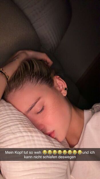 Honeypuu  page leaked private photo uncensored HD quality