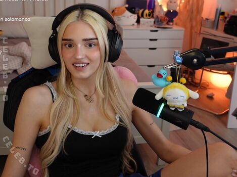 Honeypuu leaked private photo uncensored HD quality