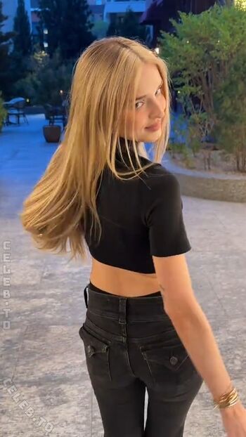 Honeypuu leaked private photo uncensored HD quality