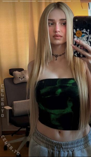 Honeypuu leaked private photo uncensored HD quality