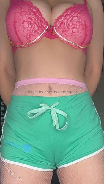Hotmomjane page leaked private photo uncensored HD quality
