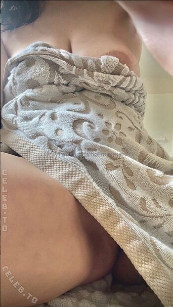 Hotmomjane page leaked private photo uncensored HD quality