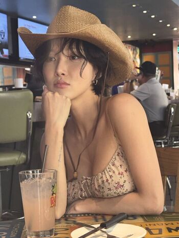 Hwasa leaked private photo uncensored HD quality
