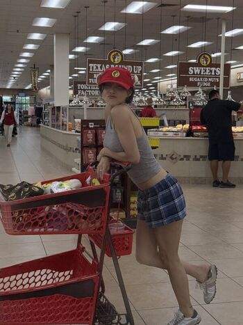 Hwasa leaked private photo uncensored HD quality