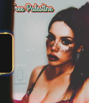 Iamblakeley leaked private photo uncensored HD quality