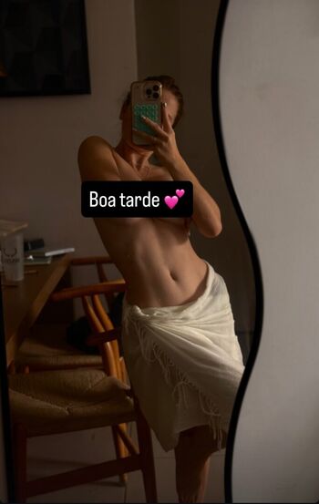 Iamcarlavoicu page leaked private photo uncensored HD quality